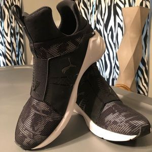 Puma Black Fierce 7.5 Sneakers